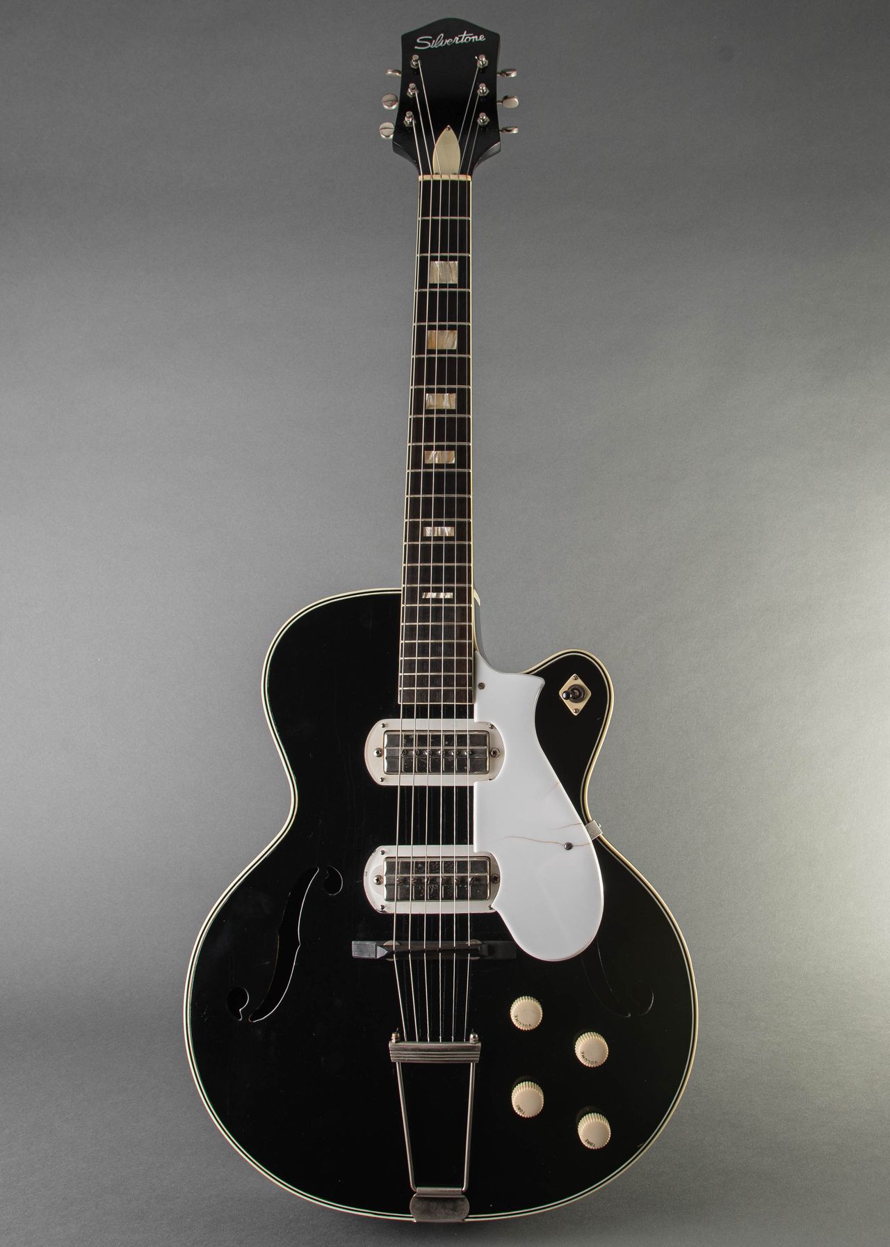 Carter Vintage - Silvertone Espanada 1964, Black | Carter