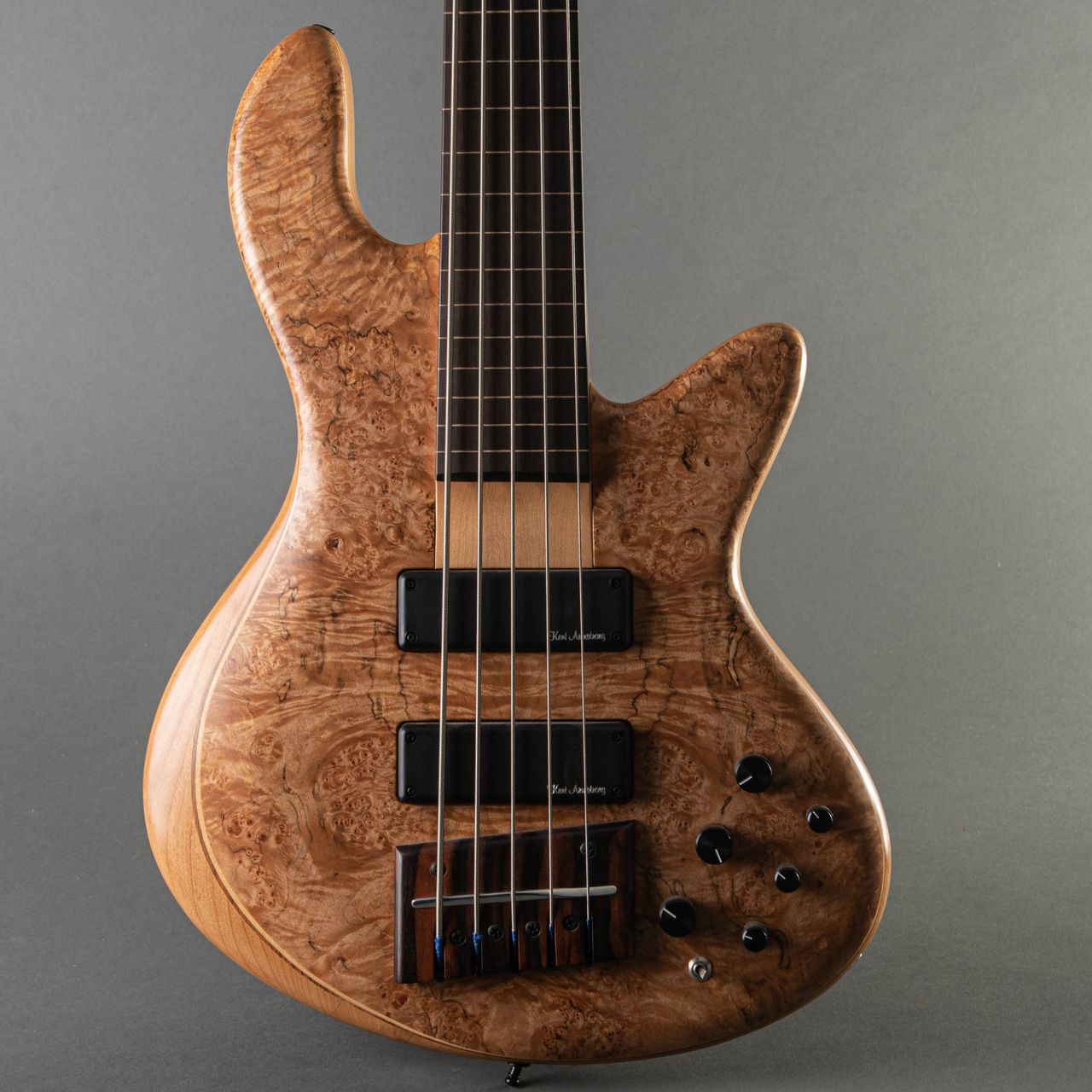 Carter Vintage - Xotic 5 String Fretless Prototype 1995, Natural | Carter  Vintage Guitar