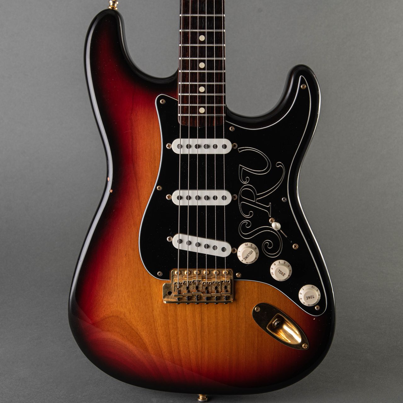 Carter Vintage - Fender SRV Signature Stratocaster 1992, Sunburst | Carter  Vintage Guitar