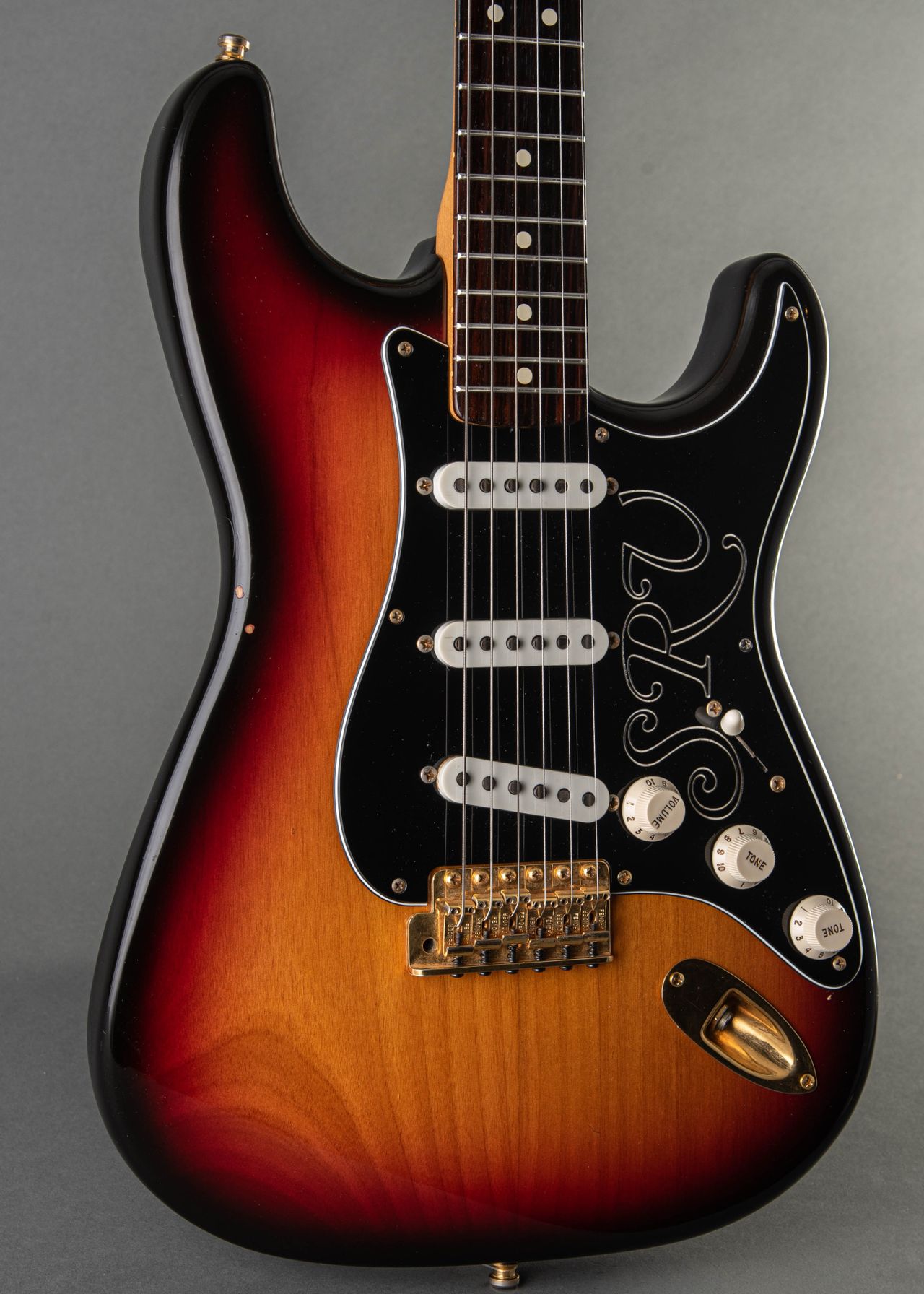 Carter Vintage - Fender SRV Signature Stratocaster 1992, Sunburst | Carter  Vintage Guitar