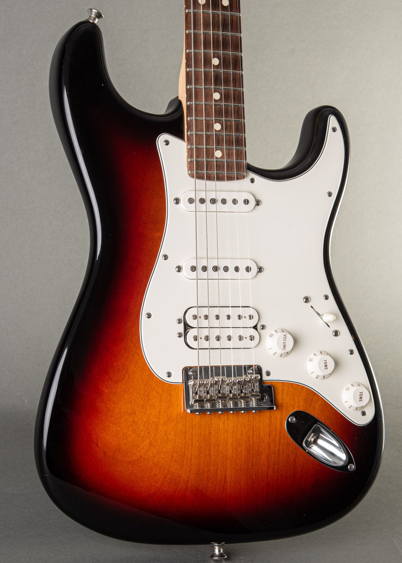 Carter Vintage - Fender American Standard Stratocaster 2011, Sunburst |  Carter Vintage Guitar