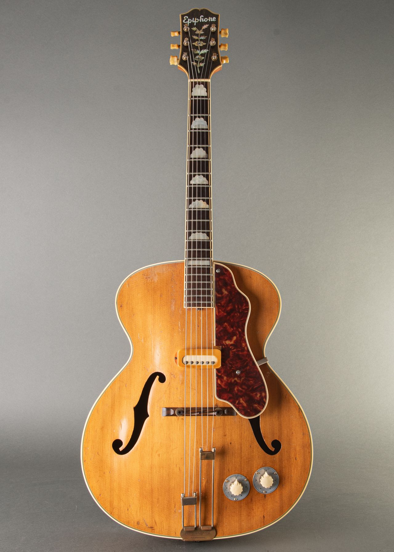 エピフォンヴィンテージ Carter Vintage - Epiphone Zephyr Deluxe 1945, Blonde