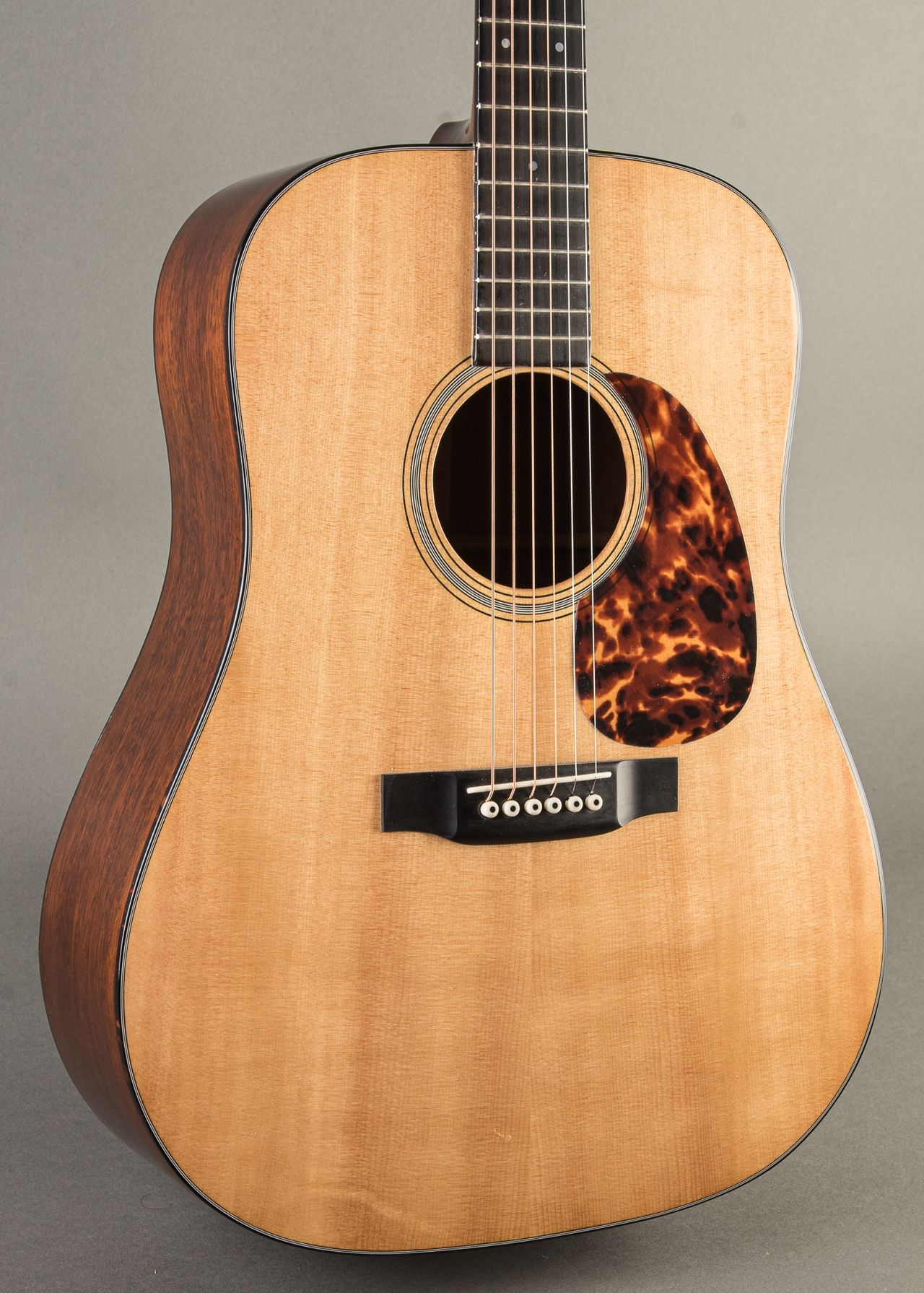 ギター Martin D-18 Martin D-18-v2 Acoustic Guitar (with Case) | zZounds