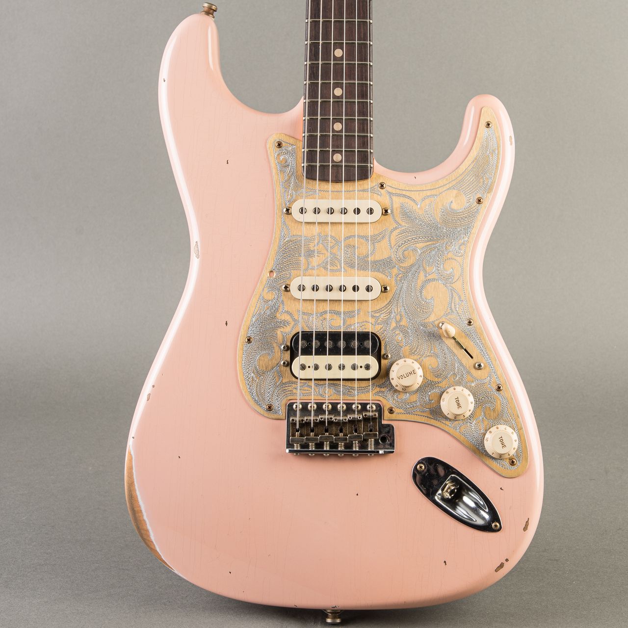 Carter Vintage - Fender Tyler Bryant “Pinky” Stratocaster 2023