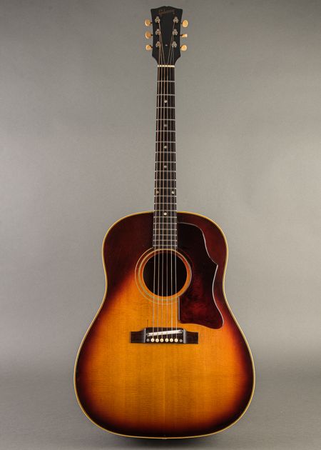 Carter Vintage - Gibson J-45 1958, Sunburst | Carter Vintage Guitar