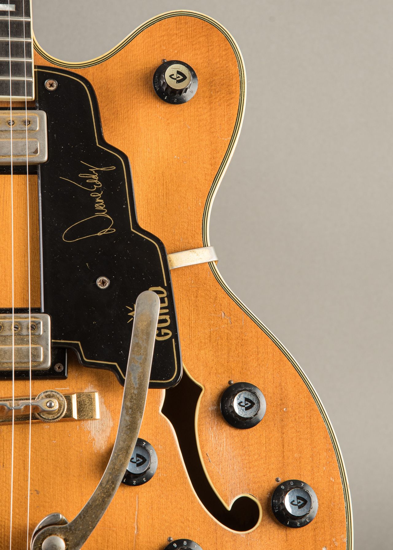 Carter Vintage - Guild DE-500 1960s, Natural | Carter Vintage Guitar