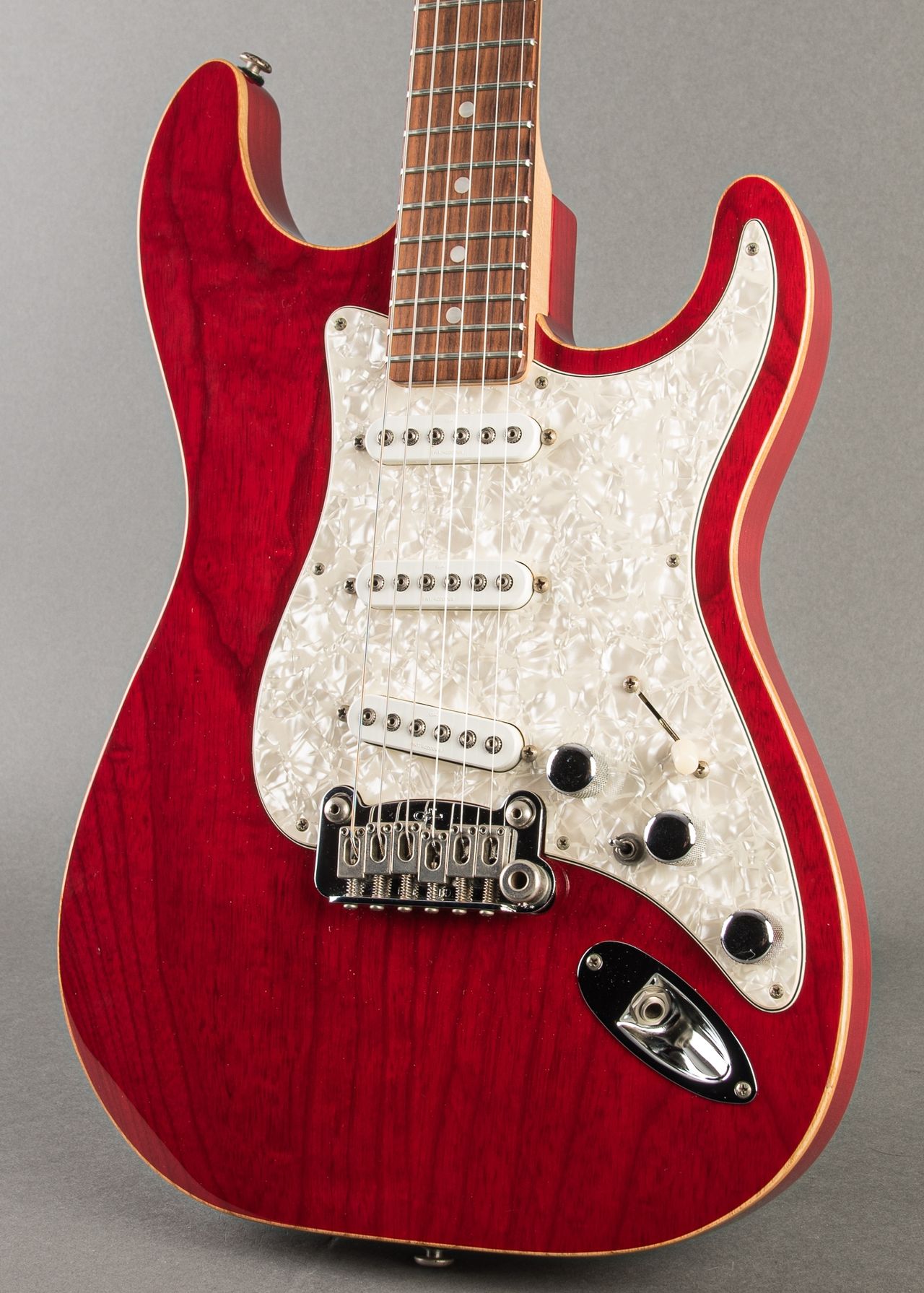 Carter Vintage - G&L Legacy 1999, Red | Carter Vintage Guitar Carter Vintage - G&L Legacy 1999, Red | Carter Vintage Guitar
