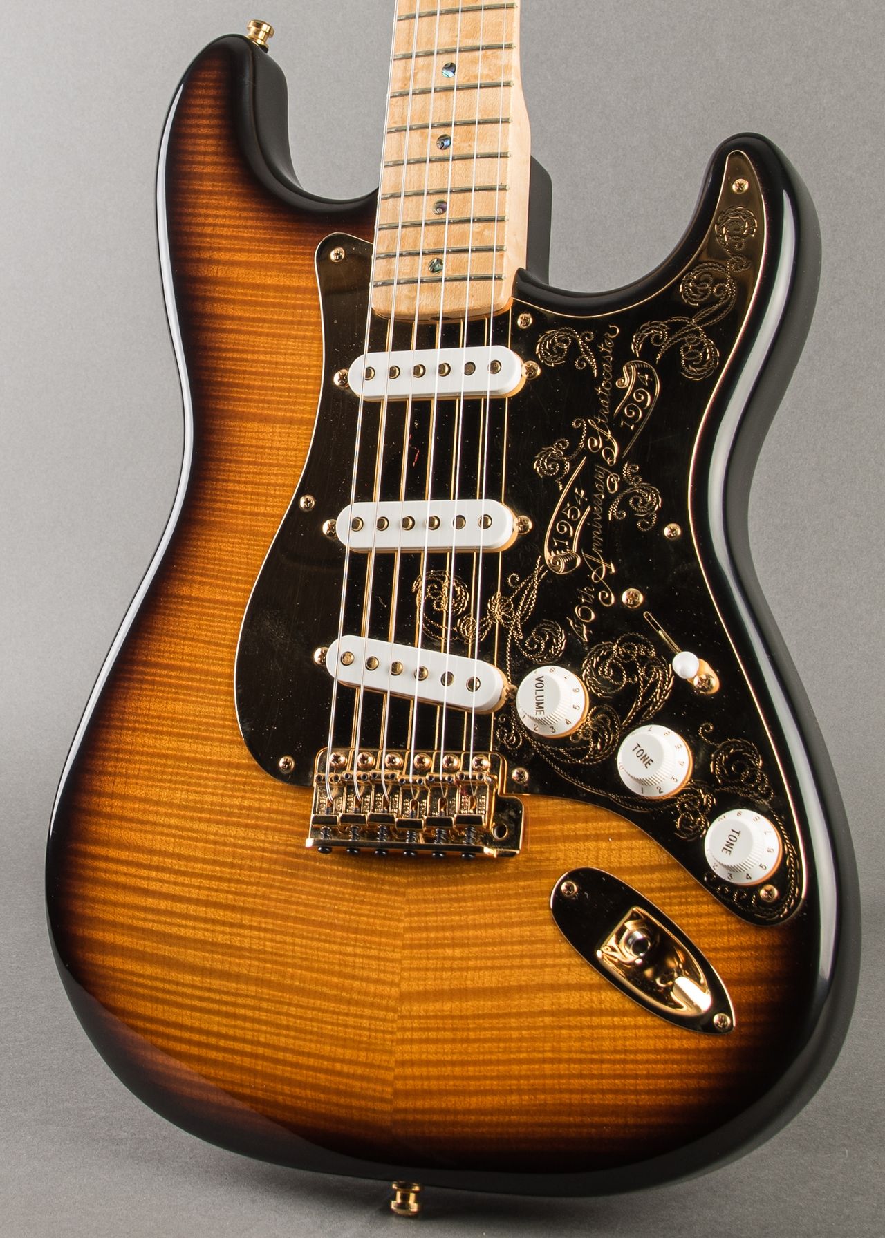 Carter Vintage - Fender 40th Anniversary Diamond Dealer