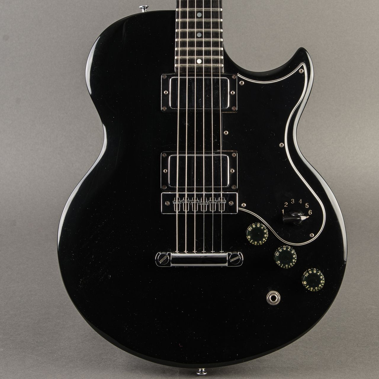Carter Vintage - Gibson L6-S 1976, Ebony | Carter Vintage Guitar