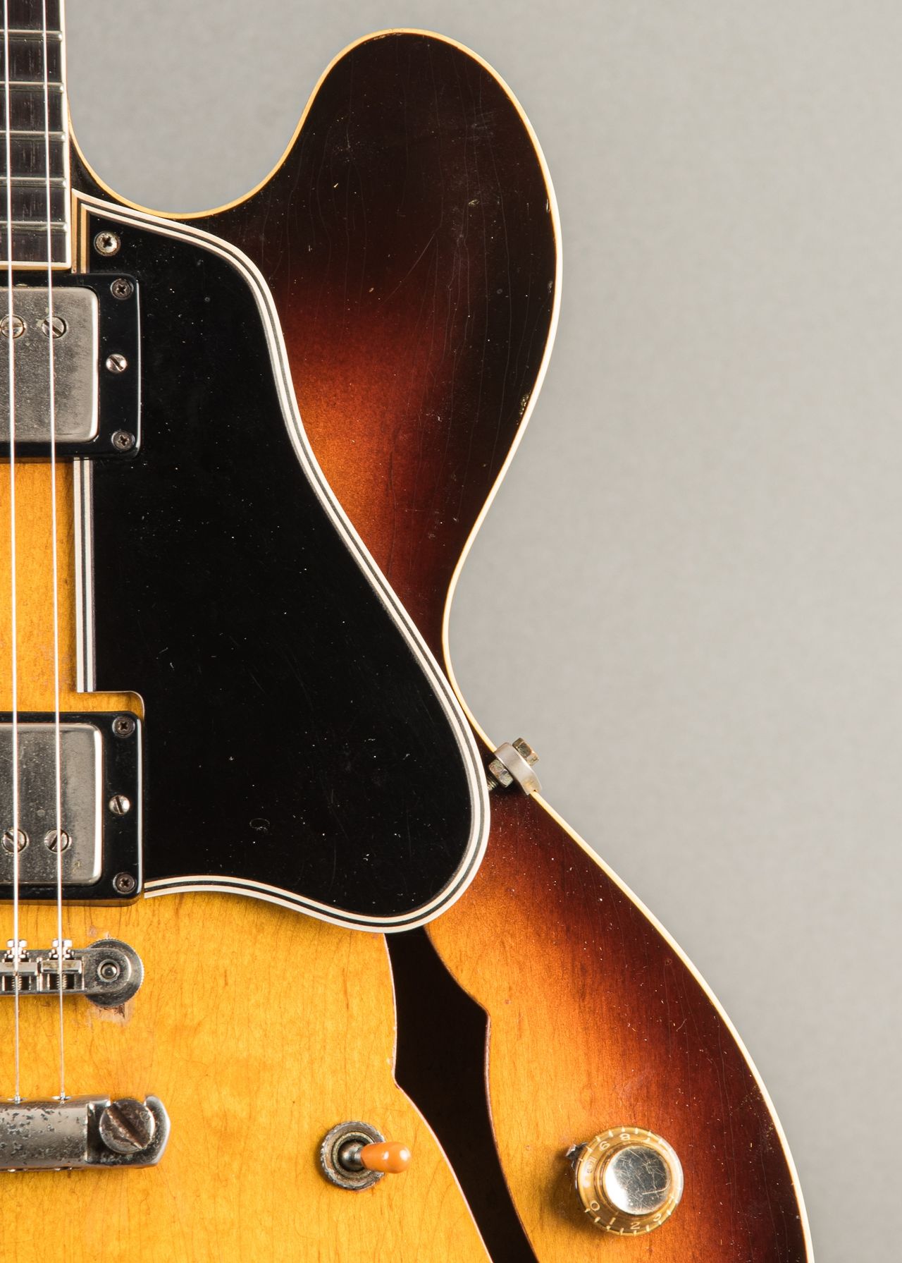 Carter Vintage - Gibson ES-335 1961, Sunburst | Carter Carter Vintage - Gibson ES-335 1961, Sunburst | Carter