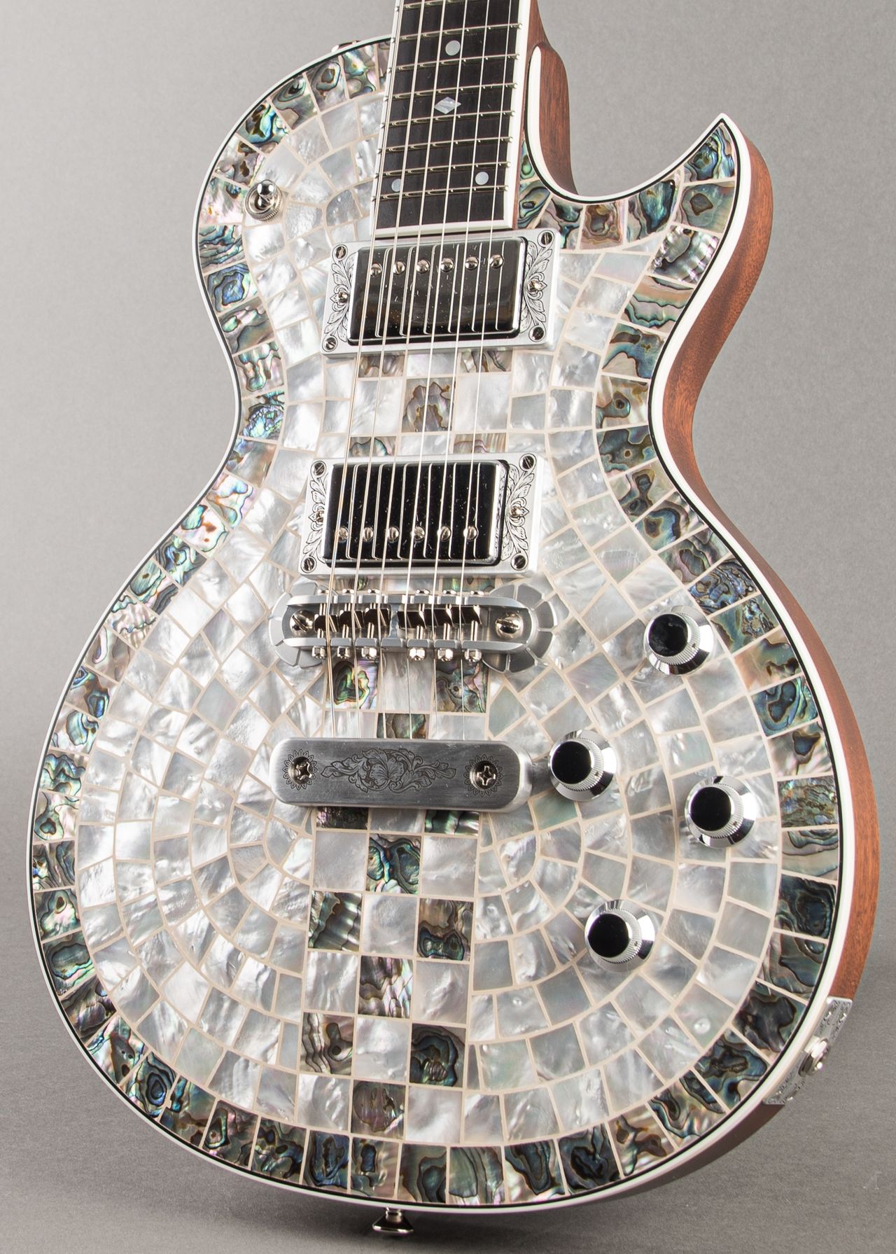 ジオン 　Zemaitis CS24PF RING CHESS 2016 Zemaitis CS24PF Ring Chess - Dream Guitars
