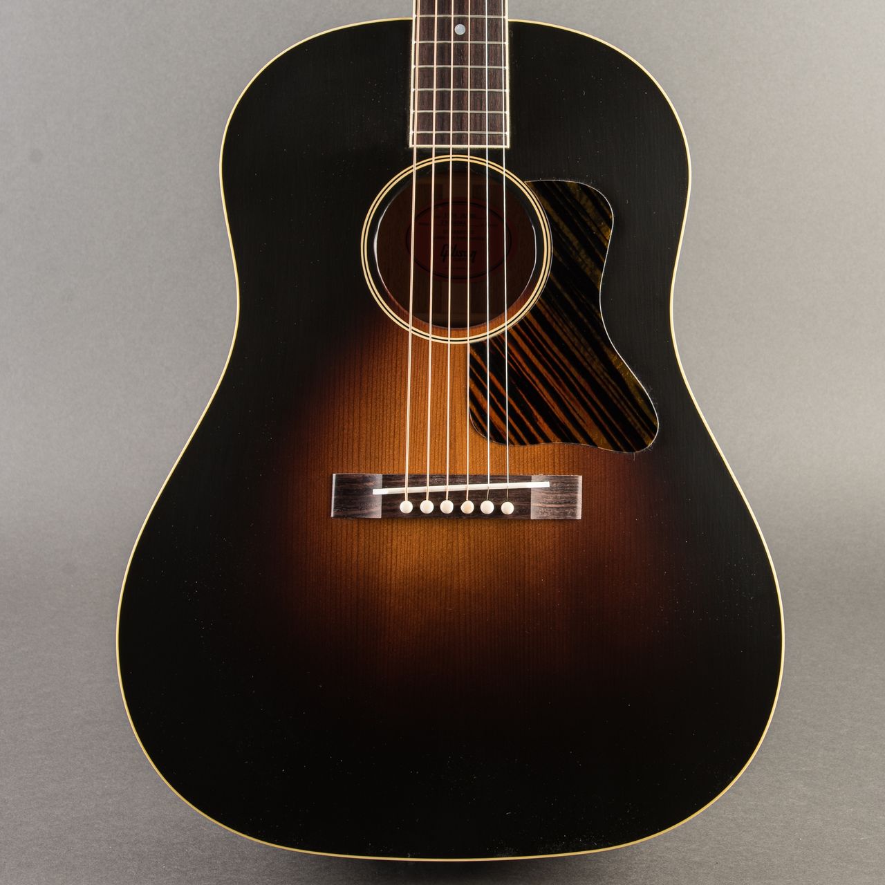 かっちゃん　【極美品】Gibson J-45 True Vintage Picking up my Gibson J-45 True Vintage from the Fret Boss