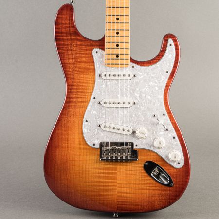 Fender Stratocaster 2012, Antique Honey Amber Sunburst thumbnail
