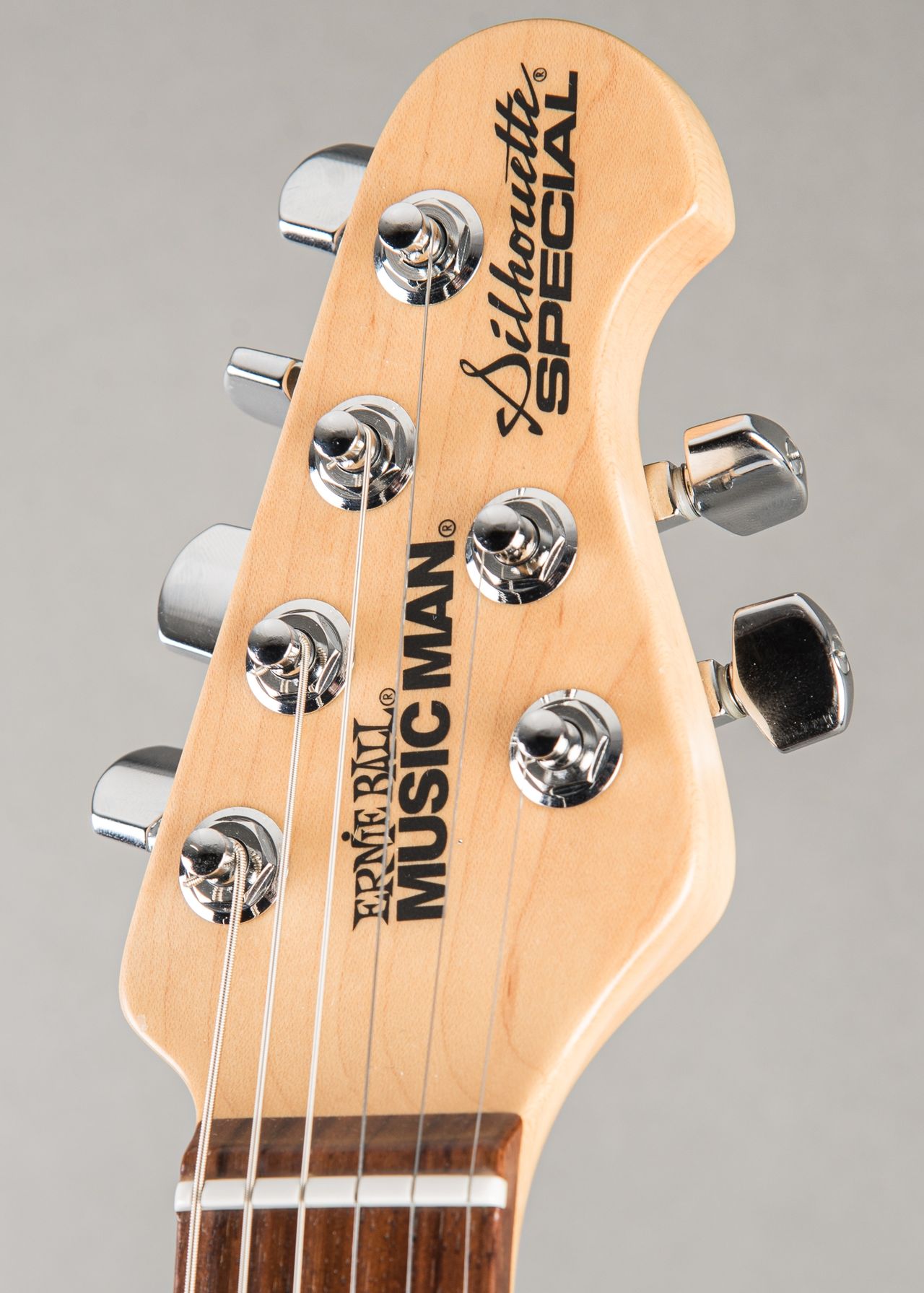 Carter Vintage - Ernie Ball Music Man Silhouette Special