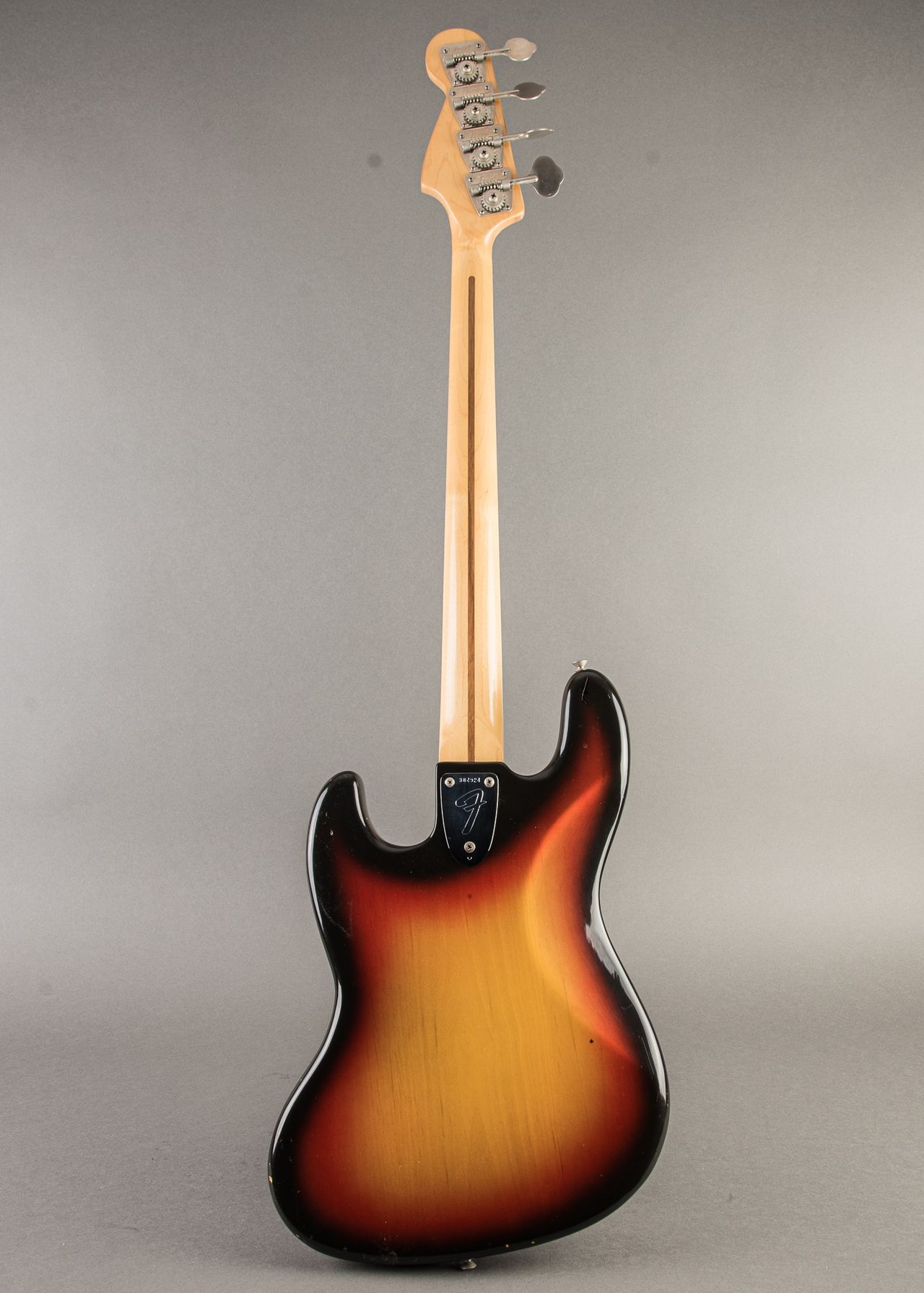 Carter Vintage - Fender Jazz Bass 1973, Sunburst | Carter