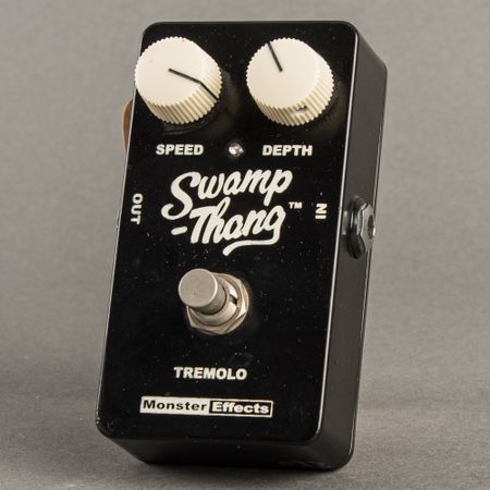 Monster Effects Swamp Thang Tremolo thumbnail