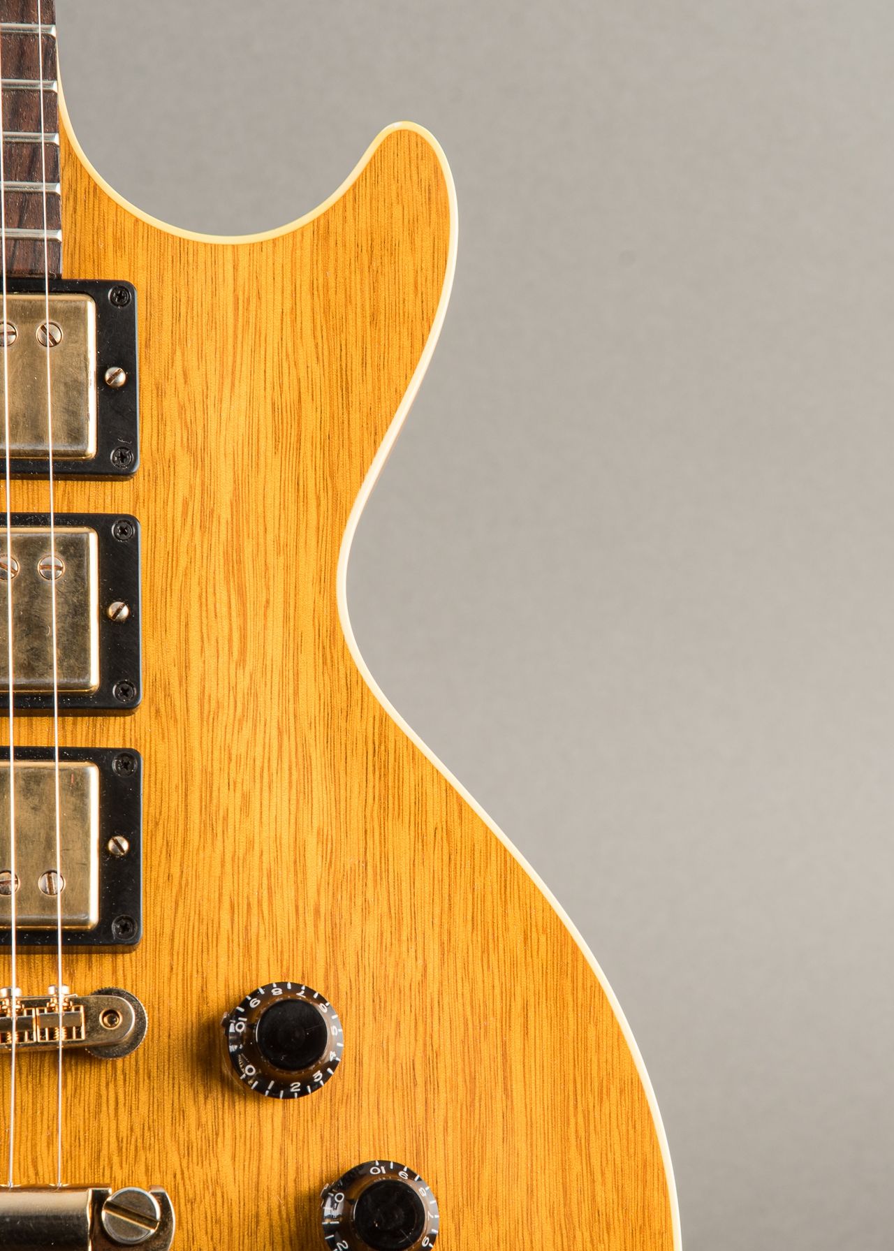 クララベル　Bien hoa Vintage ビエンホア　Dona Carter Vintage - Gibson Les Paul R8 2025, Bourbon Burst VOS