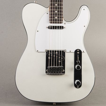 Fender American Ultra Telecaster 2023, Arctic Pearl thumbnail