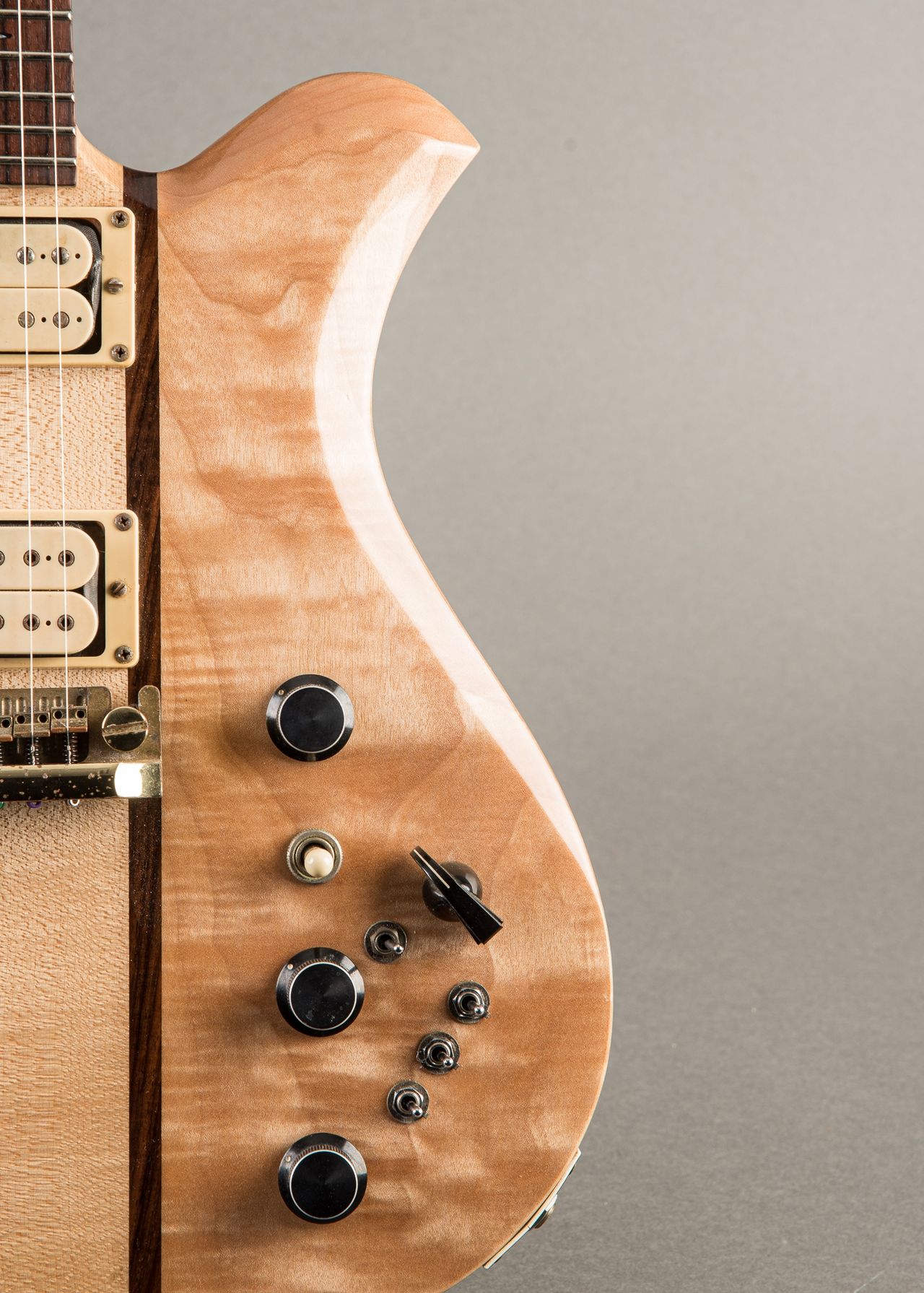 希少！ B.C Rich Eagle 360JE STR Carter Vintage - B.C. Rich Eagle 1986, Natural | Carter