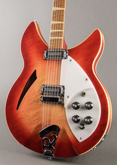Rickenbacker 325 | Vintage Guitar® magazine