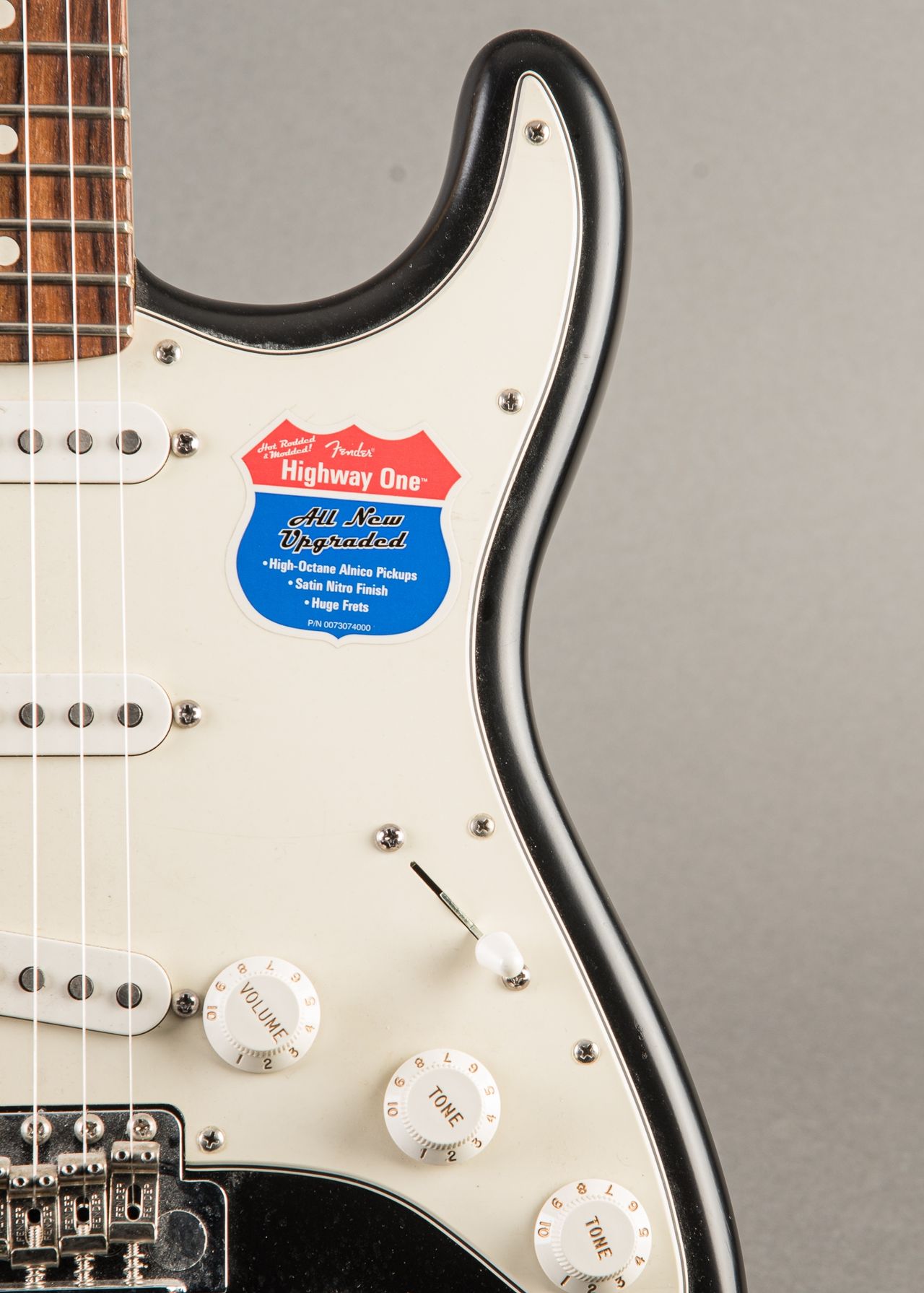 ギター Fender USA Highgway One stratcaster 2007 2007 Fender Highway One Stratocaster in Honey Blonde | Cream
