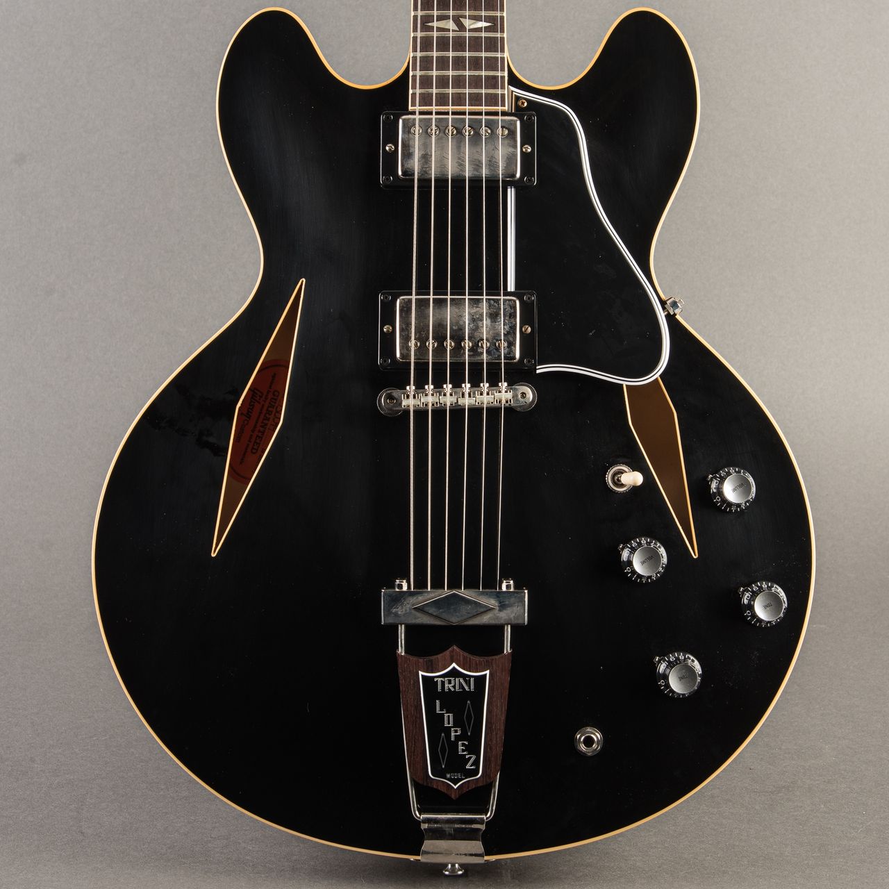洋書  GIBSON　ELECTRICS　THE　CLASSIC　YEARS The Gibson Electric Guitar Book: Seventy Years of Classic