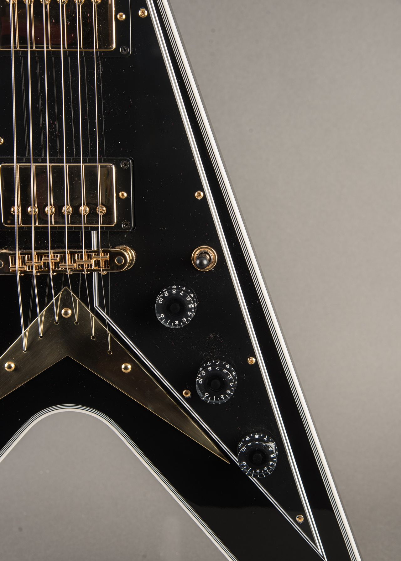 Carter Vintage - Gibson Flying V Custom 2025, Ebony | Carter