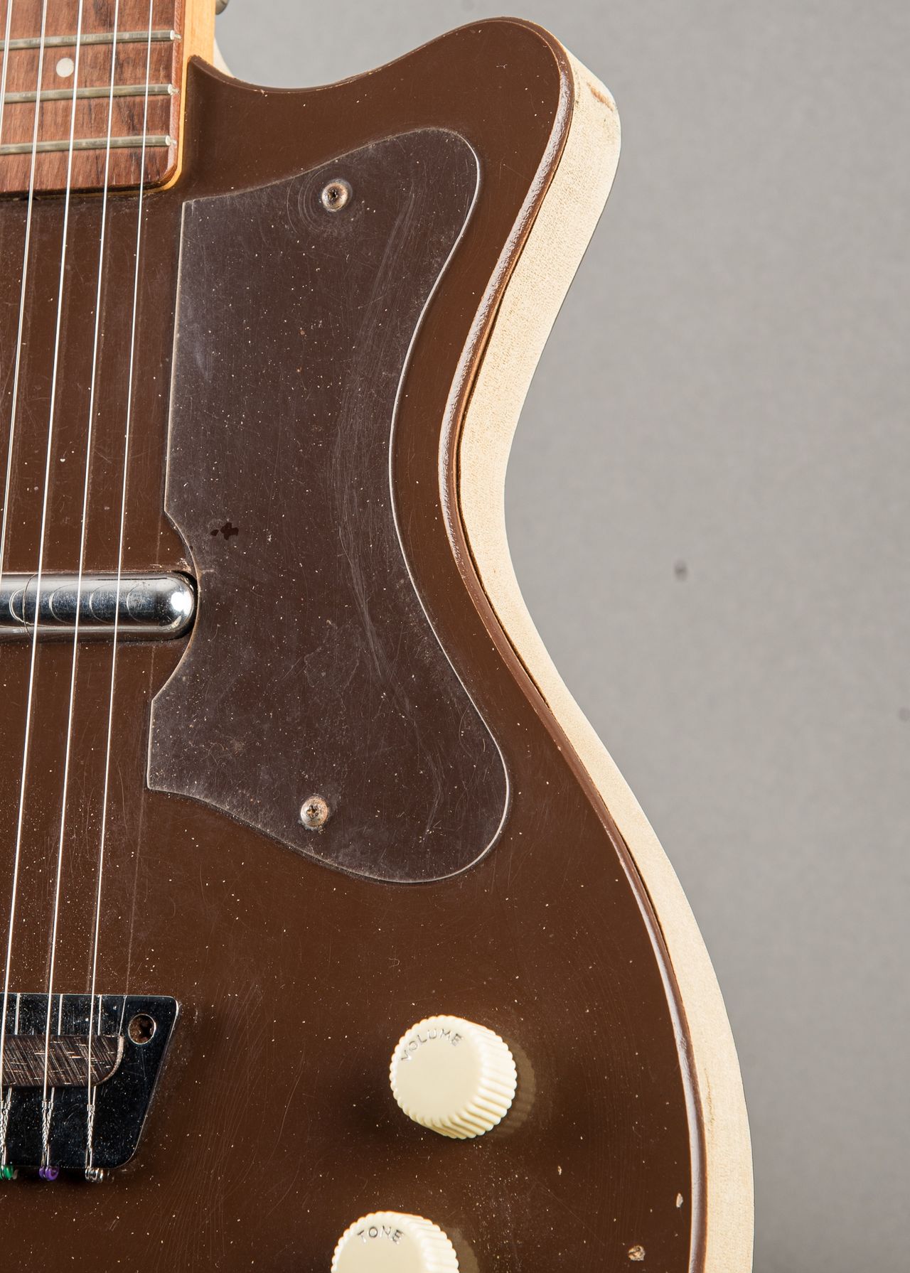 Carter Vintage - Silvertone 1304 1960, Brown | Carter Vintage Guitar