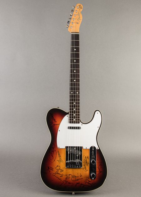 1989年製 Fender USA Eric Claptonモデル Fender USA Eric Clapton Signature Stratocaster “Blackie” 1989