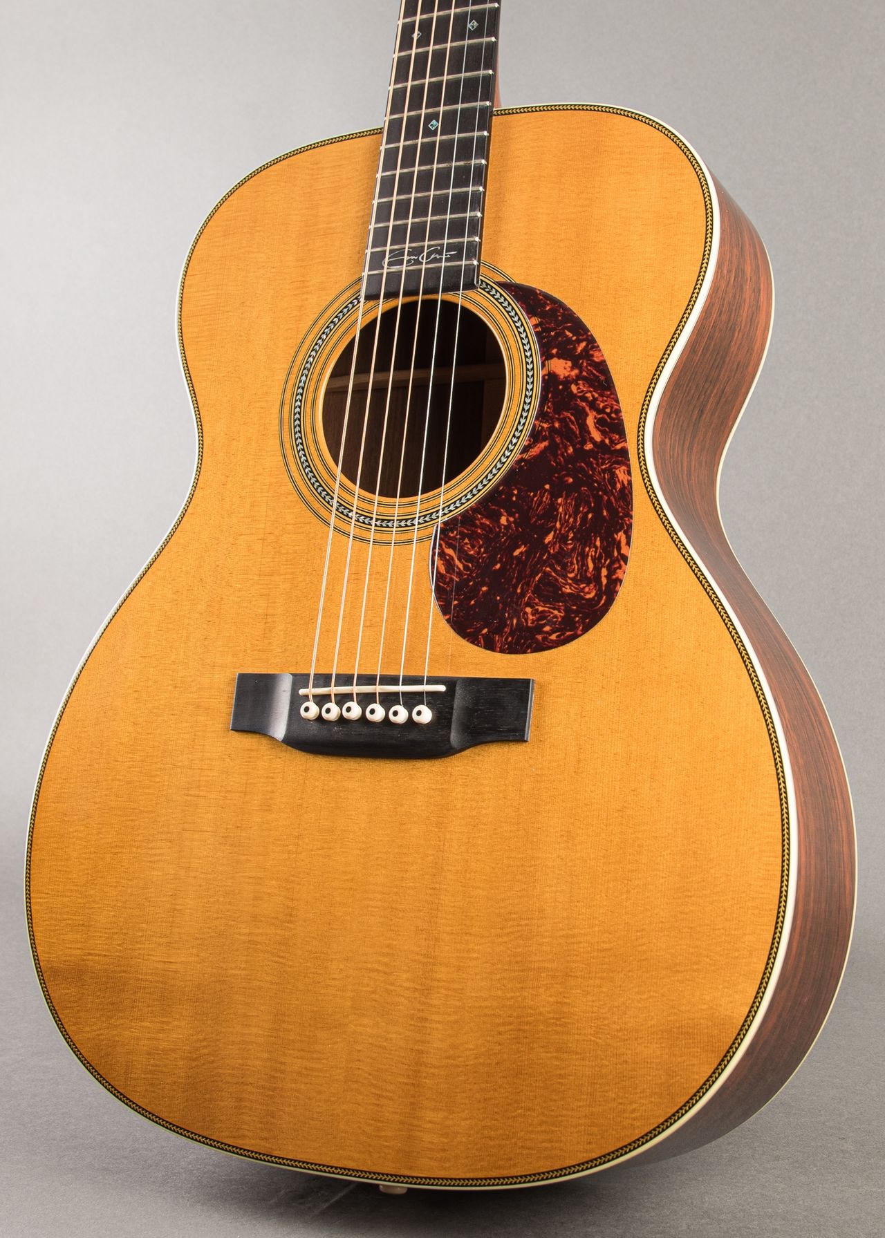 T ahi　Martin 000-28EC Martin 000-28EC Sunburst Eric Clapton Acoustic Guitar