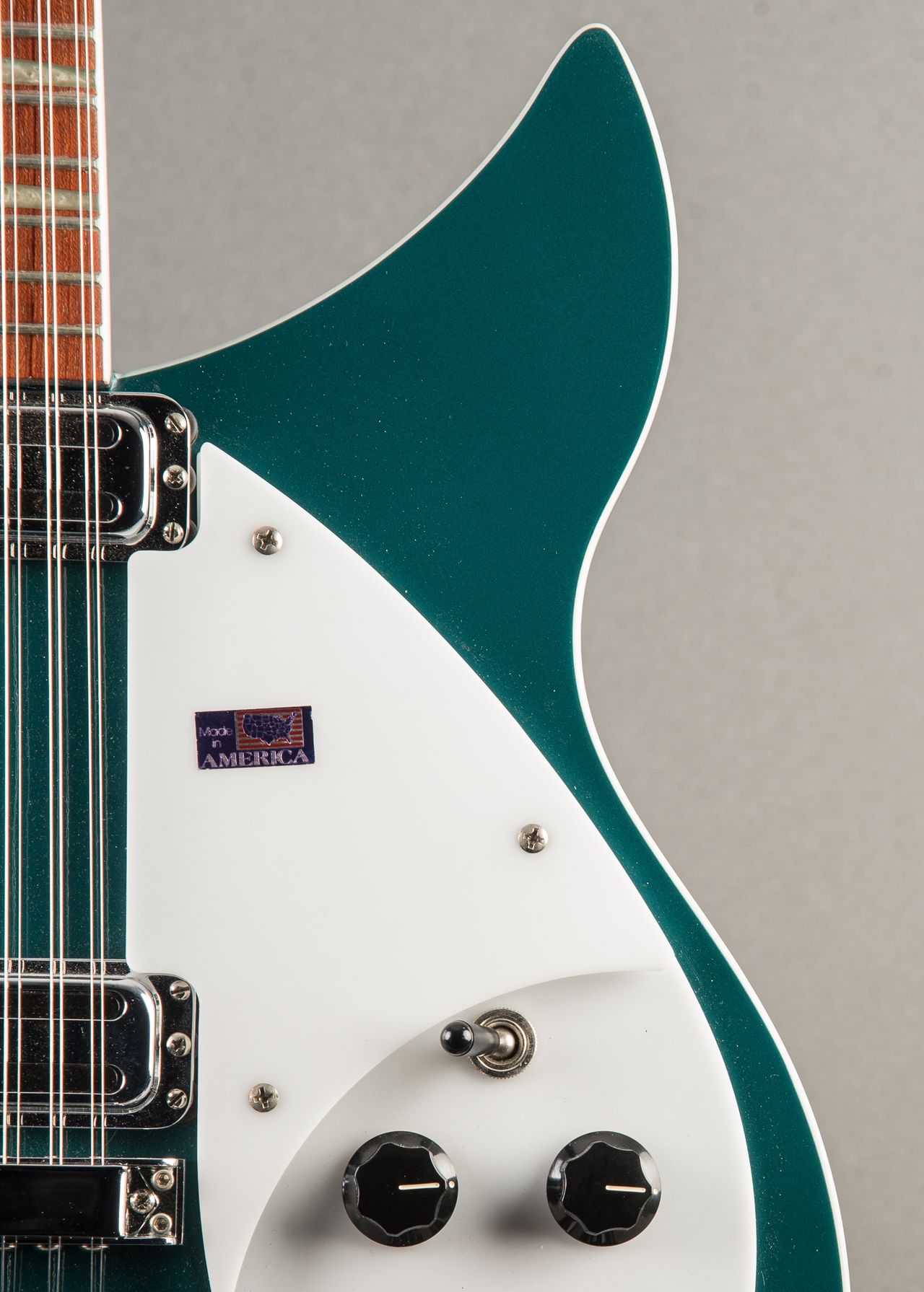 Rickenbacker 360 タイプ Rickenbacker 360 Jetglo – Motor City Guitar
