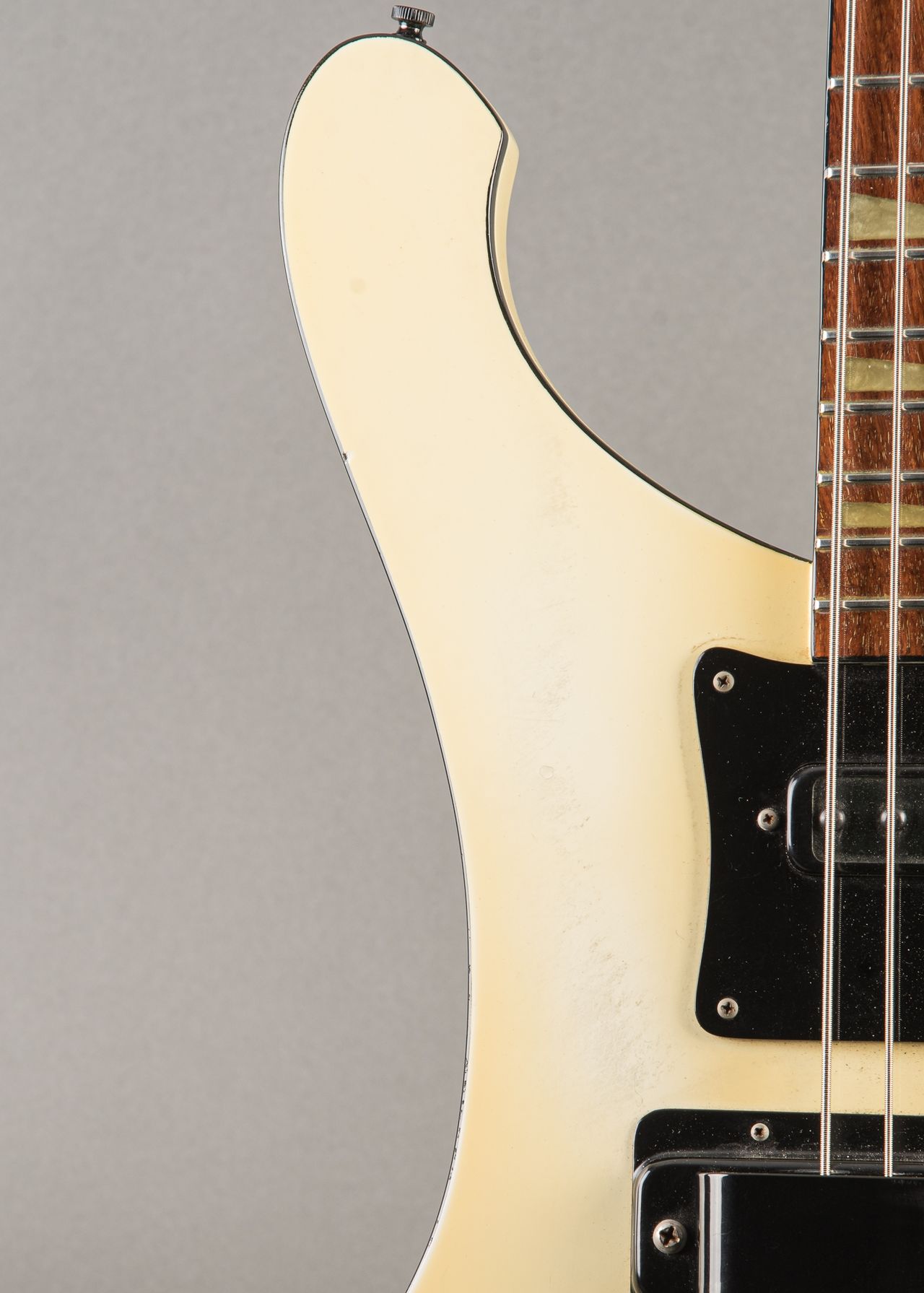 Carter Vintage - Rickenbacker 4003 1986, White | Carter
