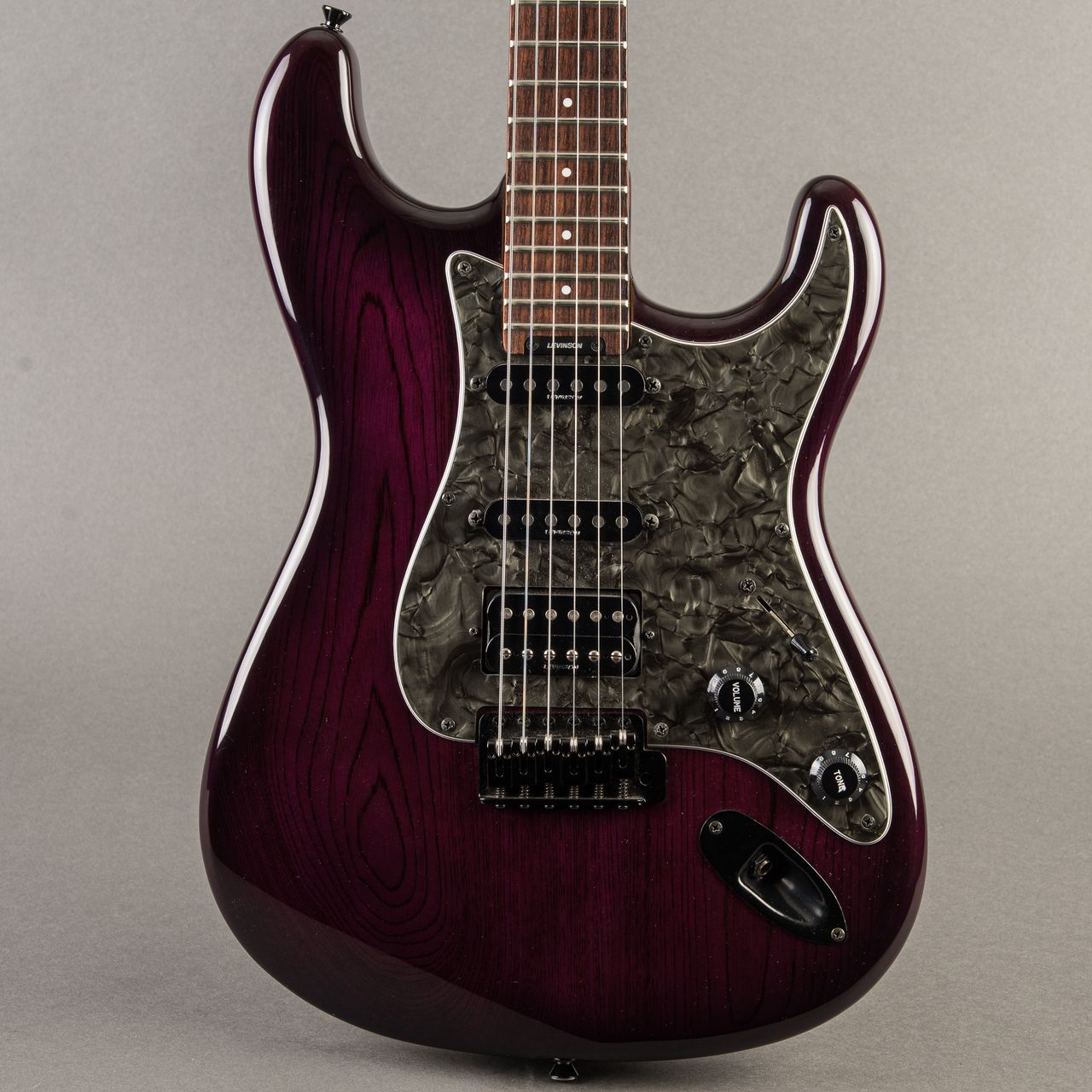 ギター Levinson Blade Custom ST-type ギター Levinson Blade Custom ST-type Levinson Blade See Thru