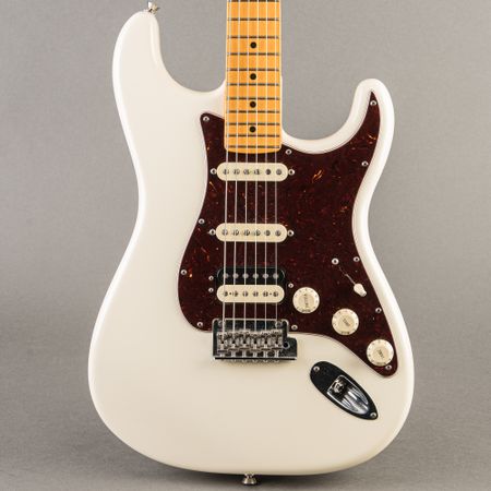 Fender American Professional II Stratocaster 2022, Olympic White thumbnail