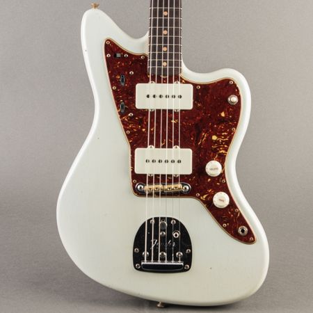 Fender '62 Jazzmaster Journeyman 2025, Super Faded Sonic Blue thumbnail