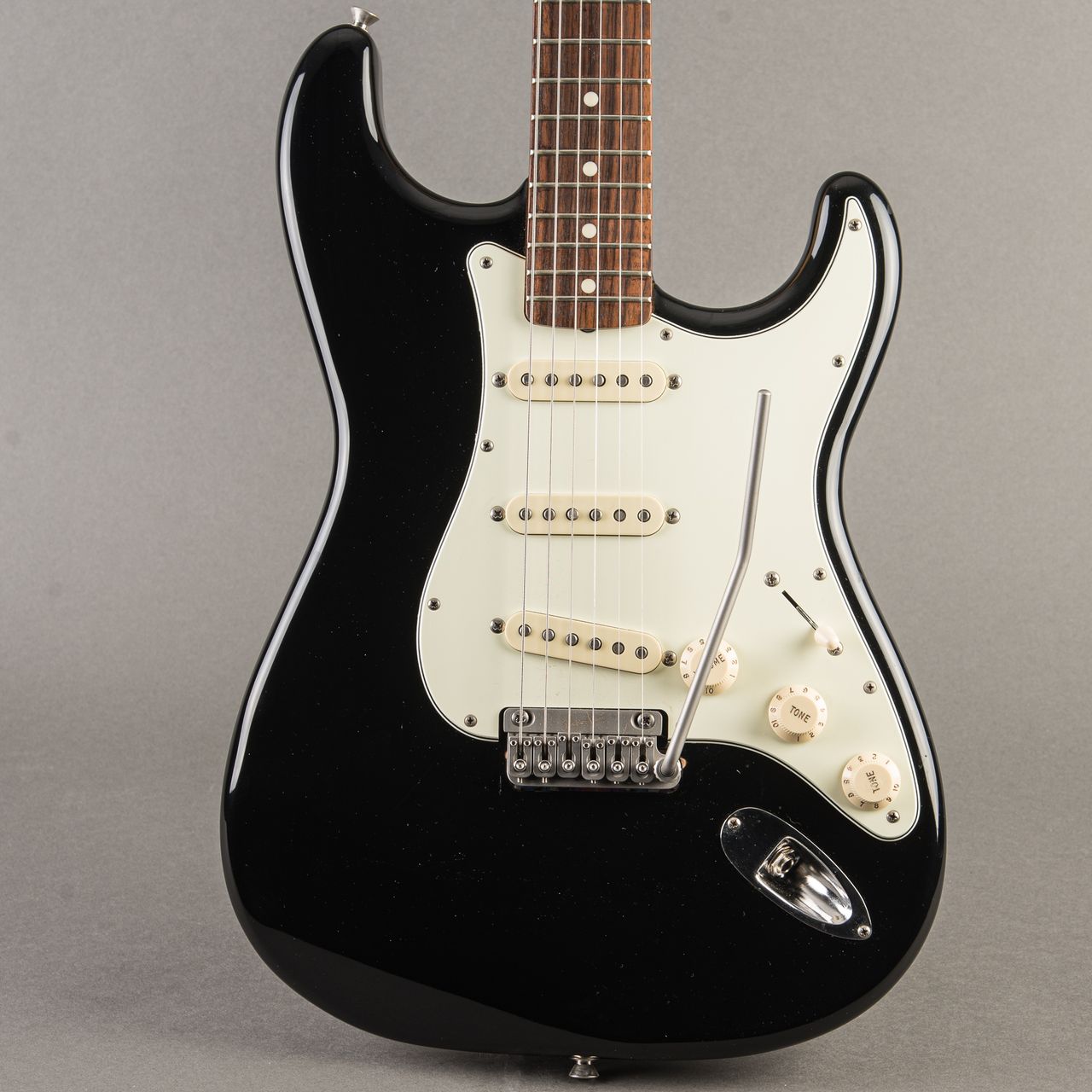 Carter Vintage - Fender MIJ Hybrid 60's Stratocaster 2017, Black