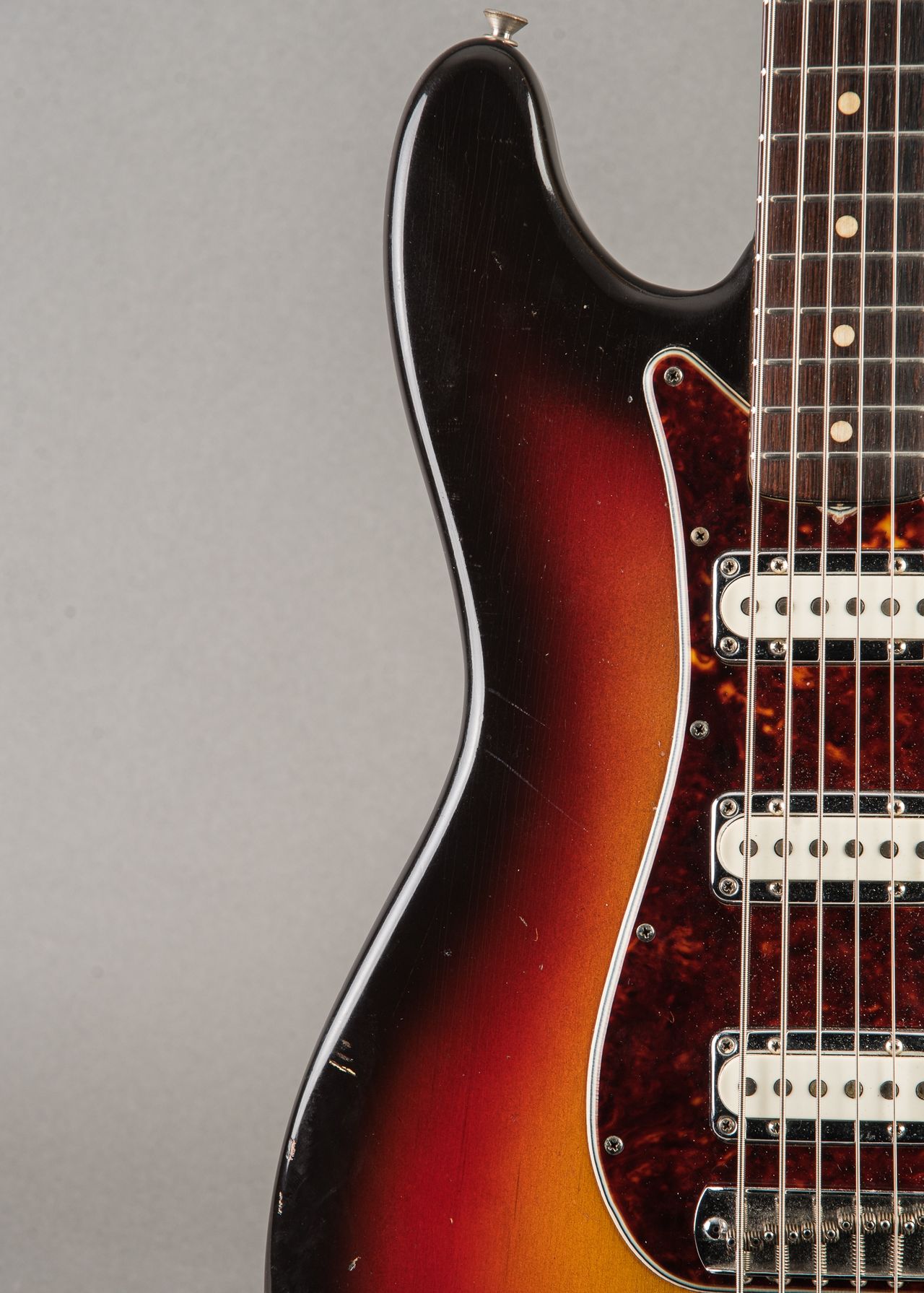 Fender Bass VI サンバースト 1962 Fender Bass VI Sunburst | Guitar of the Day - YouTube