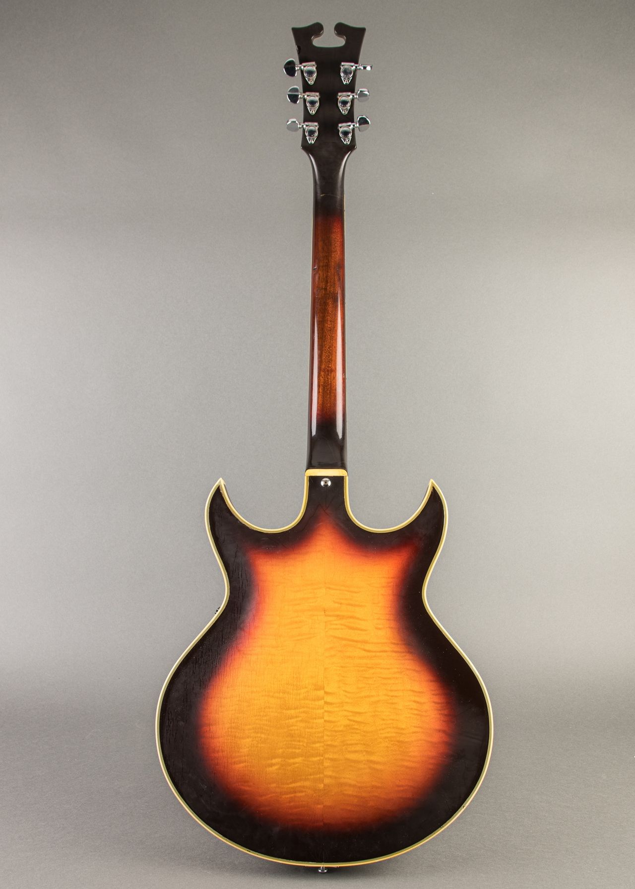 2hnzkz79yszosxciht96s7bacpc | Carter Vintage Guitar
