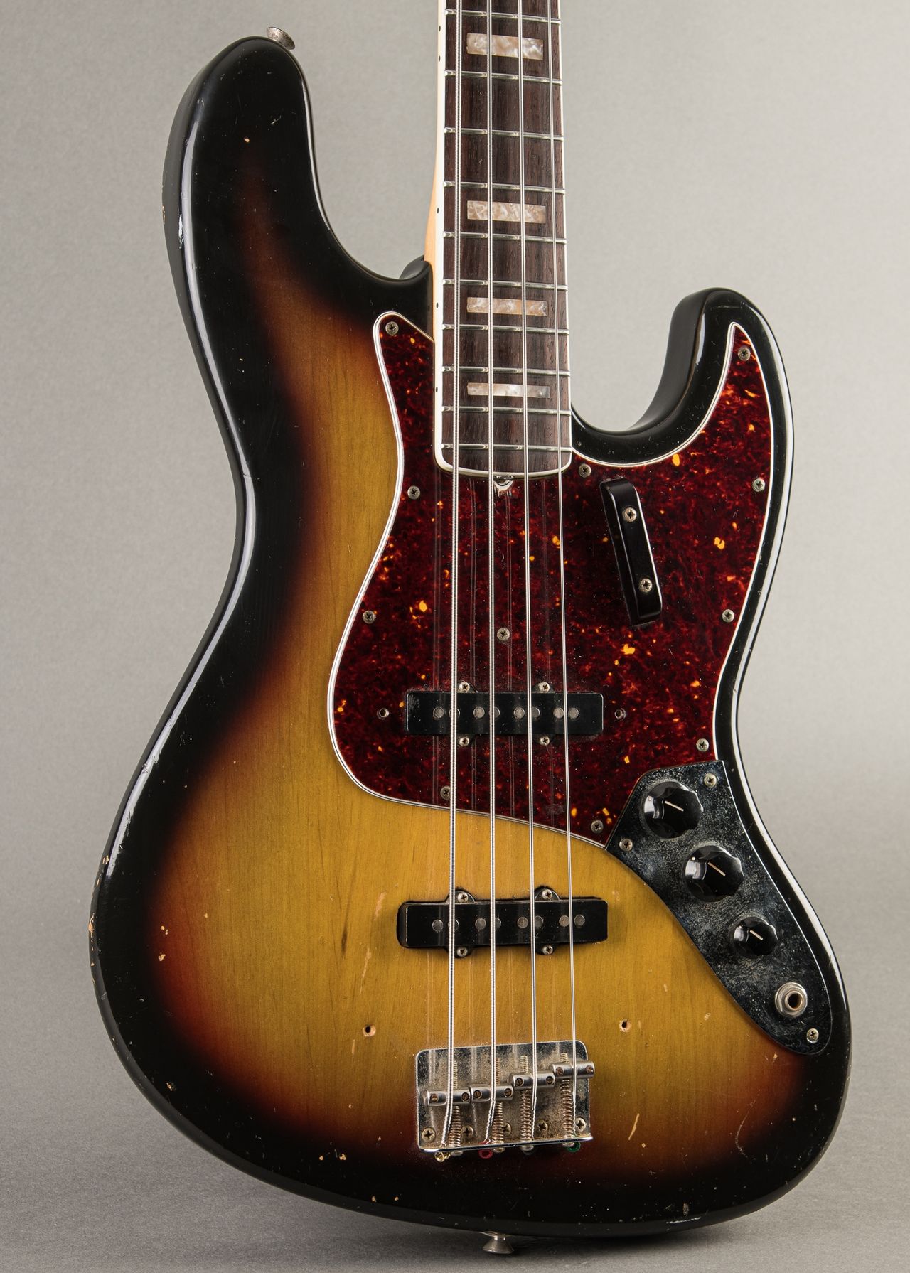 Carter Vintage - Fender Jazz Bass 1969, Sunburst | Carter Vintage