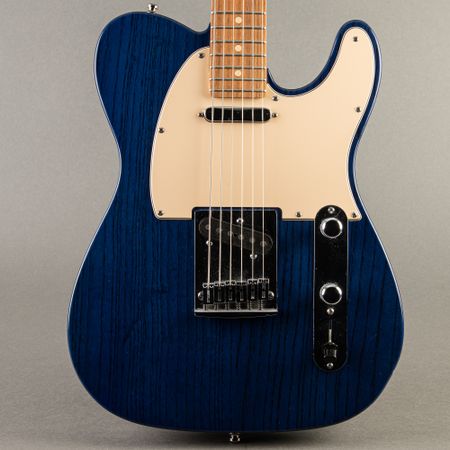 Fender Custom Shop Custom Classic Telecaster 2005, Translucent Blue thumbnail