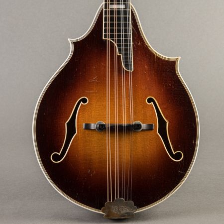 D'Angelico Deluxe Two Point Mandolin 1942, Sunburst thumbnail