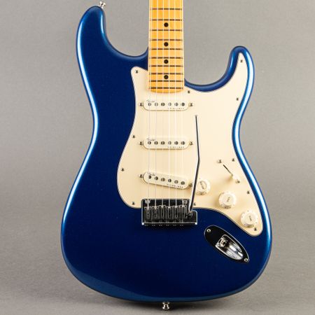Fender American Ultra Stratocaster 2020, Cobra Blue thumbnail