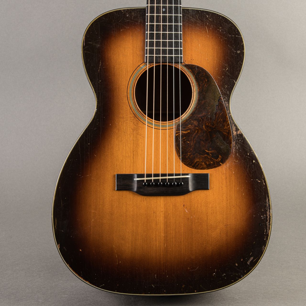 Carter Vintage - Martin 00-18 1937, Shade Top | Carter Vintage Guitar