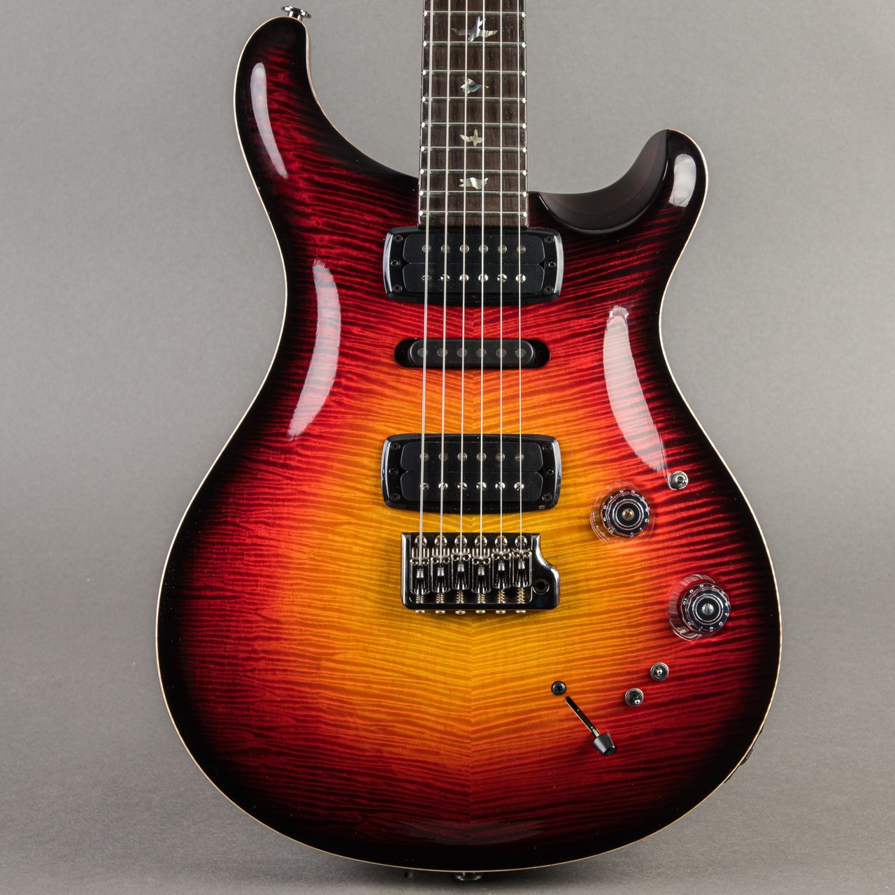 Carter Vintage - PRS Private Stock Brazilian #8318 Modern Eagle V Limited  Run 2019, Dragons Breath Glow Smoked Burst | Carter Vintage Guitar