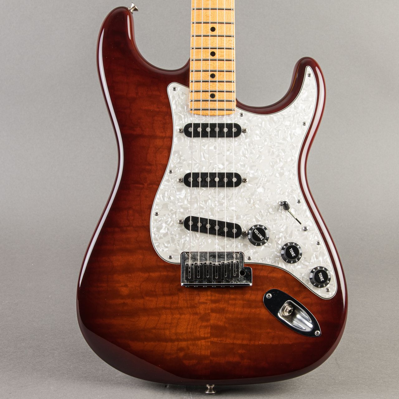 Carter Vintage - Fender Custom Shop Stratocaster 2000s, Sunburst Carter Vintage - Fender Custom Shop Stratocaster 2000s, Sunburst