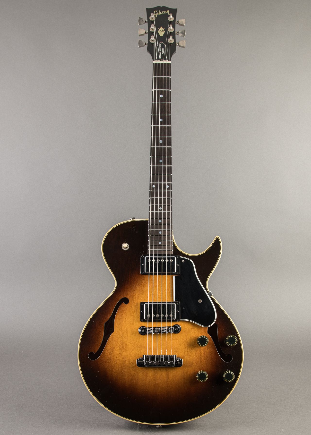 Carter Vintage - Gibson Howard Roberts Fusion 1980, Sunburst