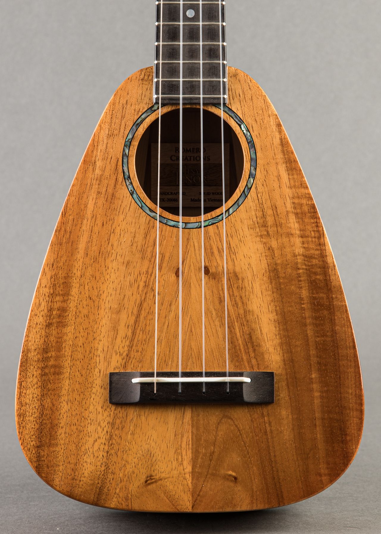 Carter Vintage - Romero Tiny Tenor Koa 2021, Koa | Carter Vintage Carter Vintage - Romero Tiny Tenor Koa 2021, Koa | Carter Vintage