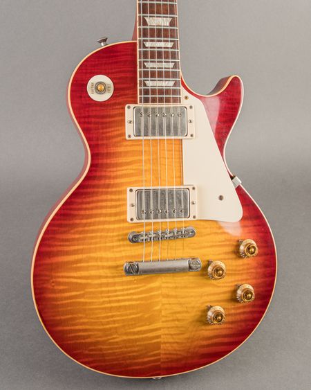 ギター gibson Les Paul Classic Refinished 1995 Gibson Les Paul Classic Plus Sunburst 1995 – Chicago Music Exchange