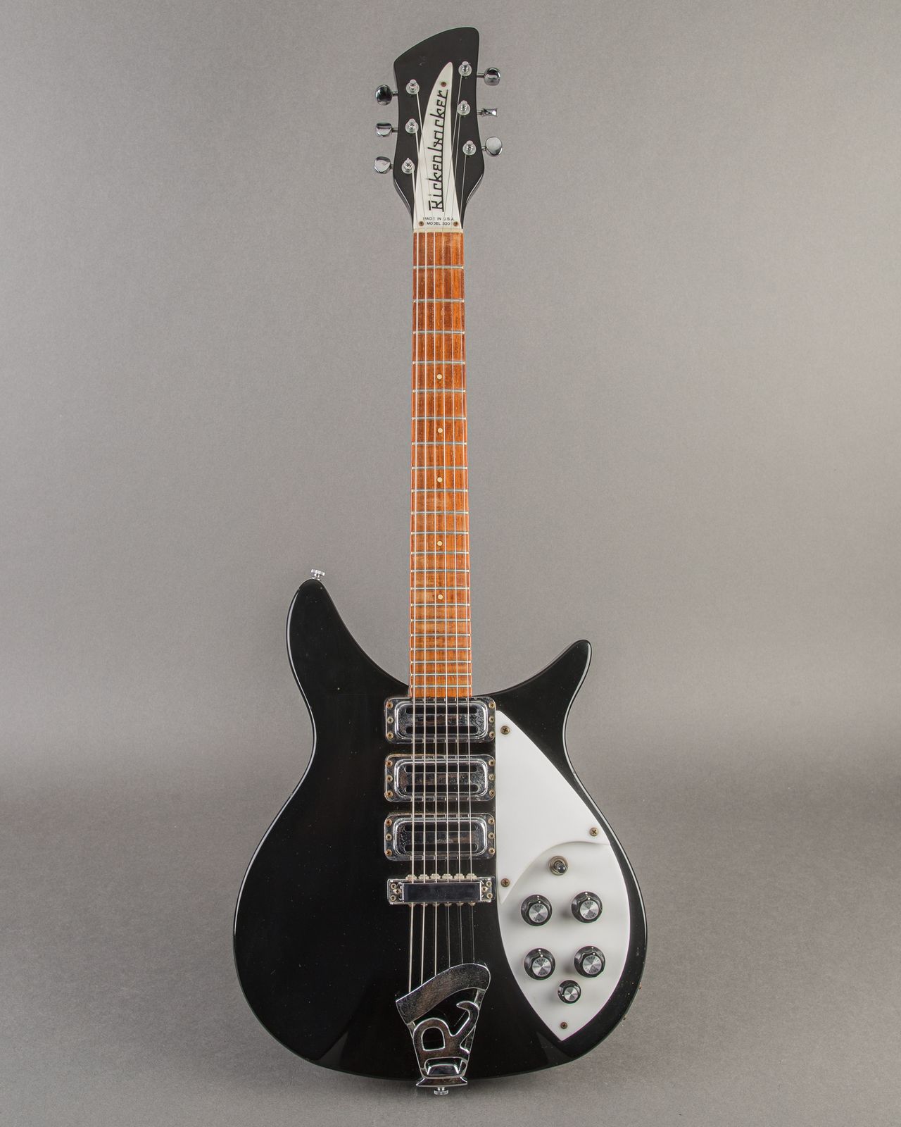 Carter Vintage - Rickenbacker 320 1985, Black | Carter Vintage Guitar