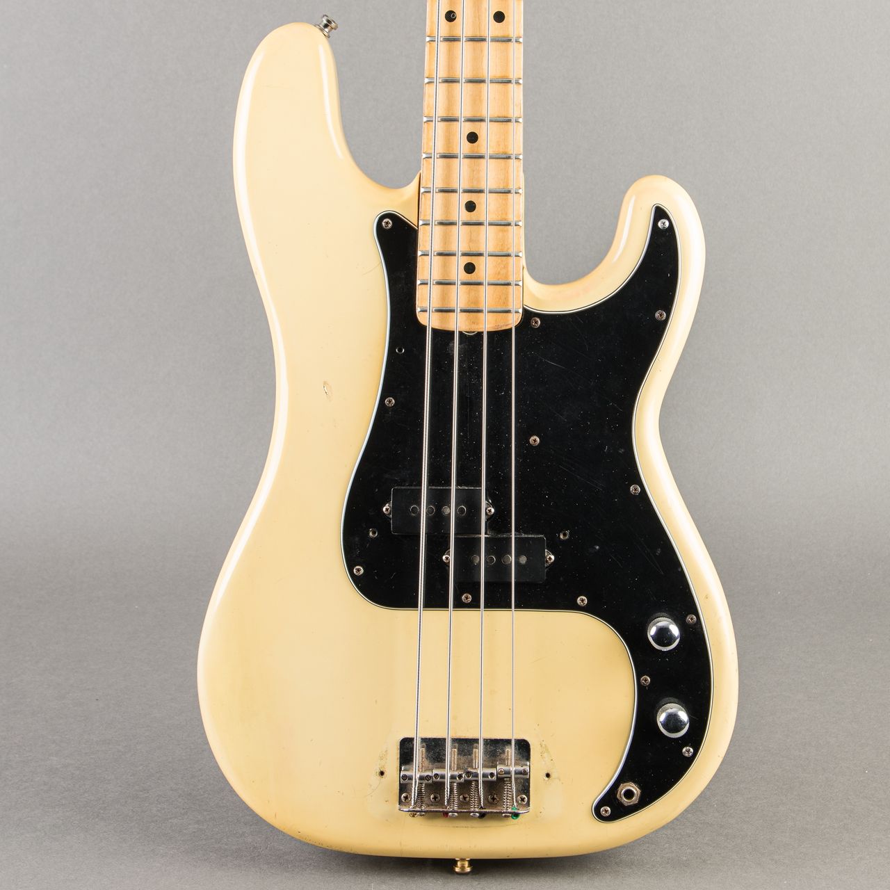 Carter Vintage - Fender Precision Bass 1978, Olympic White